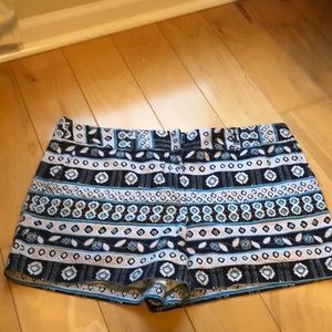 Loft 4” patterned shorts